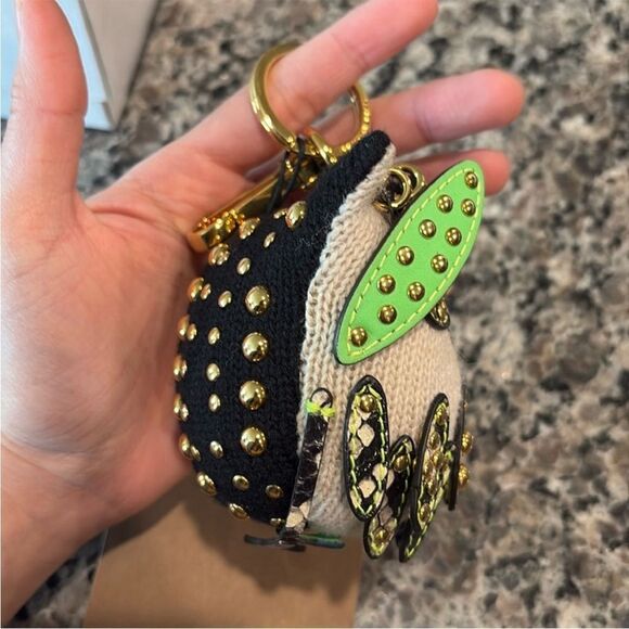 Burberry Black and Green Owl Keychain NWT - Picture 9 of 14